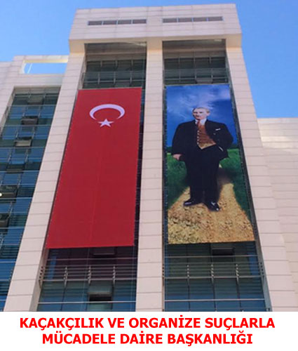 Kaçakçılık ve Organize Suçlarla Mücadele Daire Başkanlığı Otomatik Motorlu Bayrak Poster Sistemi